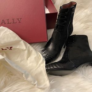 Bally Heels Sz 6